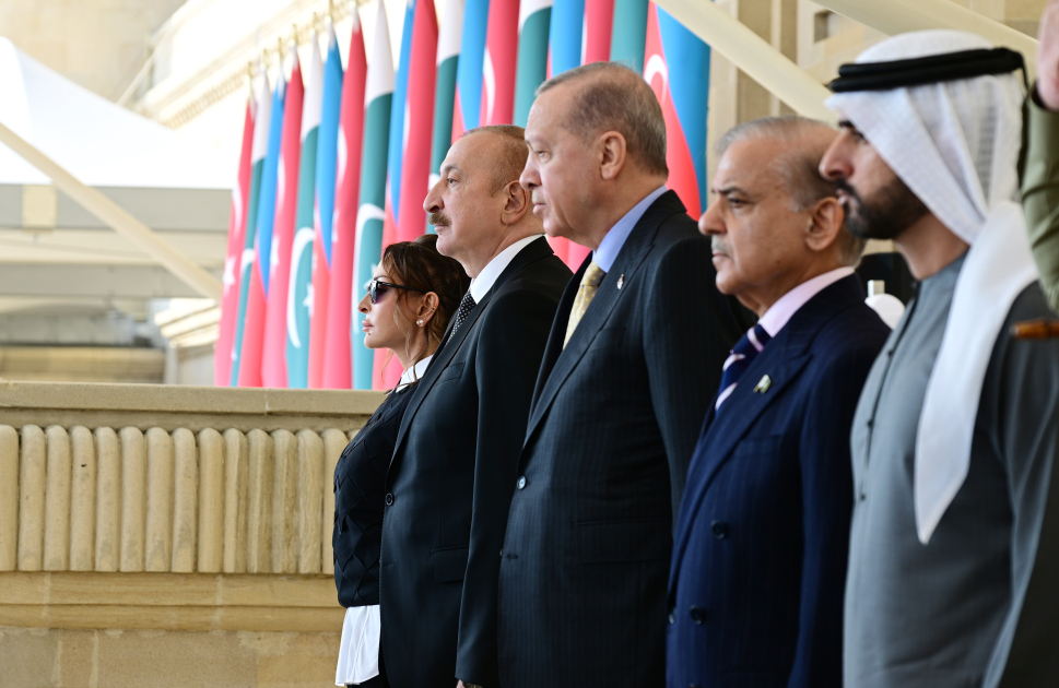 President Ilham Aliyev, First Lady Mehriban Aliyeva, President Erdoğan, Pakistani PM attend Military Parade in Baku (PHOTO/VIDEO)