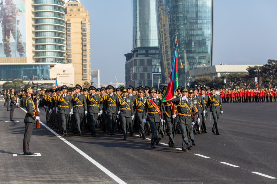 President Ilham Aliyev, First Lady Mehriban Aliyeva, President Erdoğan, Pakistani PM attend Military Parade in Baku (PHOTO/VIDEO)