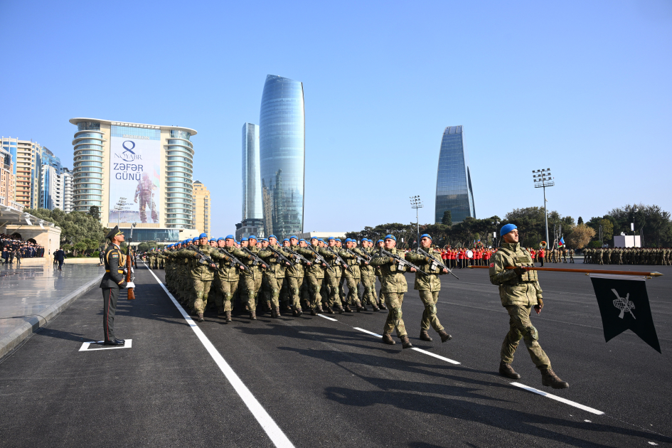 President Ilham Aliyev, First Lady Mehriban Aliyeva, President Erdoğan, Pakistani PM attend Military Parade in Baku (PHOTO/VIDEO)