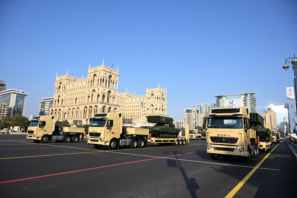 President Ilham Aliyev, First Lady Mehriban Aliyeva, President Erdoğan, Pakistani PM attend Military Parade in Baku (PHOTO/VIDEO)