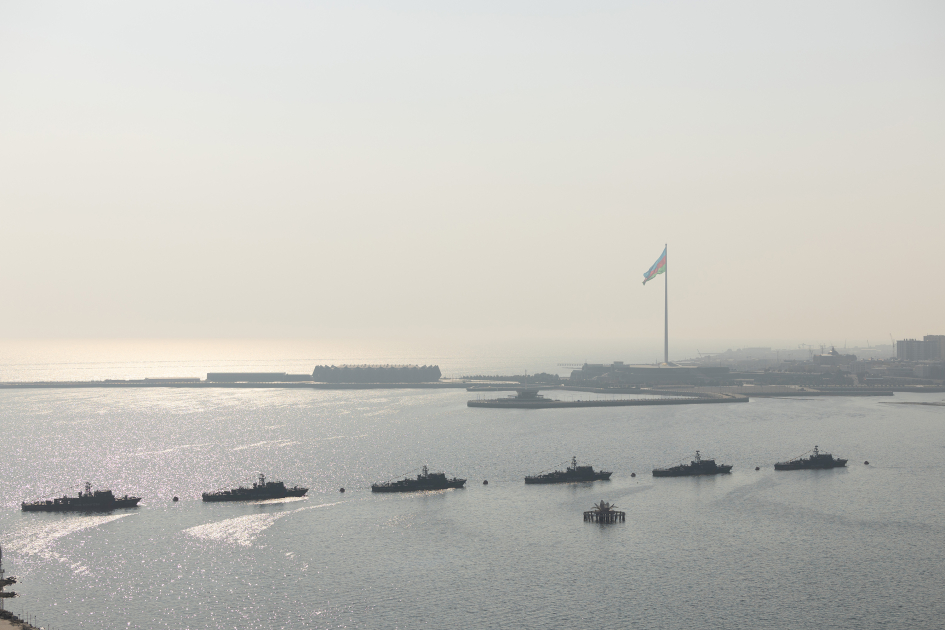 President Ilham Aliyev, First Lady Mehriban Aliyeva, President Erdoğan, Pakistani PM attend Military Parade in Baku (PHOTO/VIDEO)