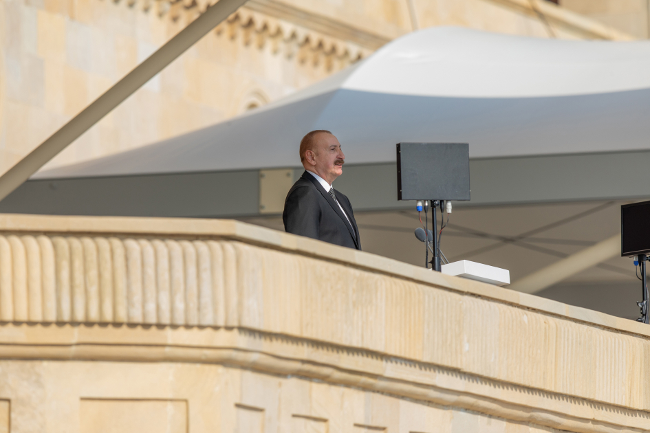 President Ilham Aliyev, First Lady Mehriban Aliyeva, President Erdoğan, Pakistani PM attend Military Parade in Baku (PHOTO/VIDEO)