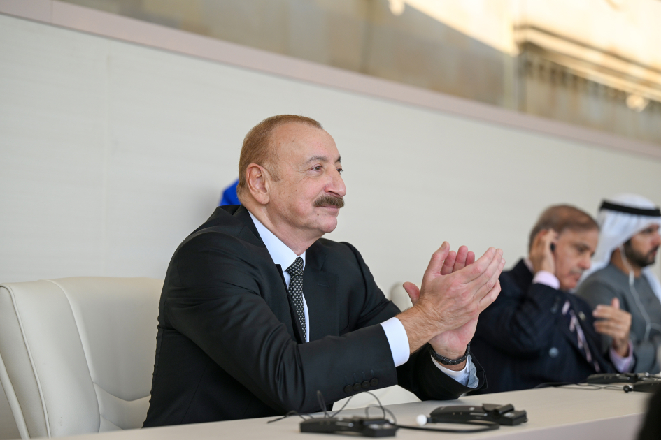 President Ilham Aliyev, First Lady Mehriban Aliyeva, President Erdoğan, Pakistani PM attend Military Parade in Baku (PHOTO/VIDEO)