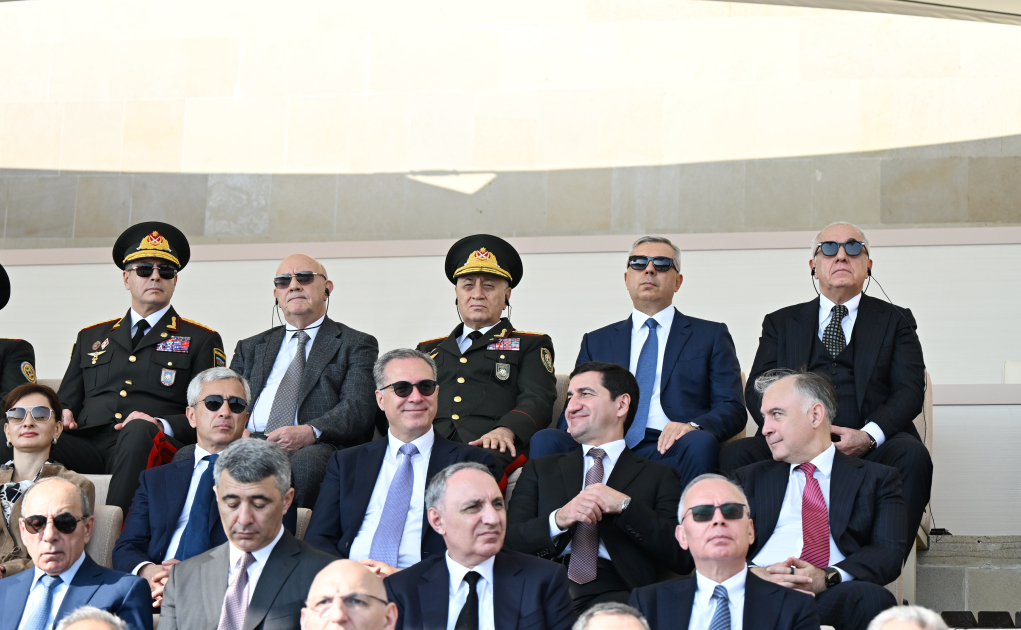 President Ilham Aliyev, First Lady Mehriban Aliyeva, President Erdoğan, Pakistani PM attend Military Parade in Baku (PHOTO/VIDEO)