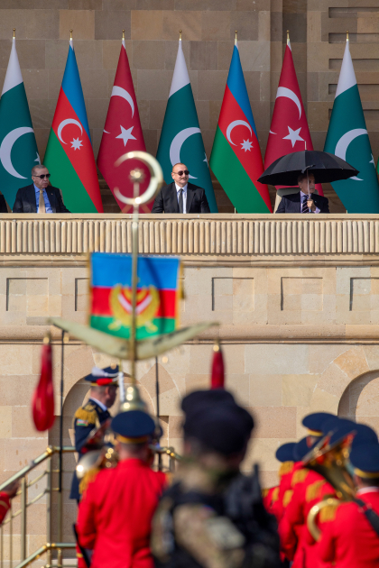 President Ilham Aliyev, First Lady Mehriban Aliyeva, President Erdoğan, Pakistani PM attend Military Parade in Baku (PHOTO/VIDEO)