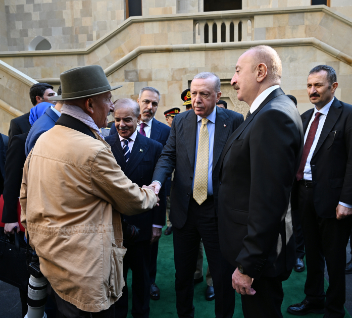 President Ilham Aliyev, First Lady Mehriban Aliyeva, President Erdoğan, Pakistani PM attend Military Parade in Baku (PHOTO/VIDEO)