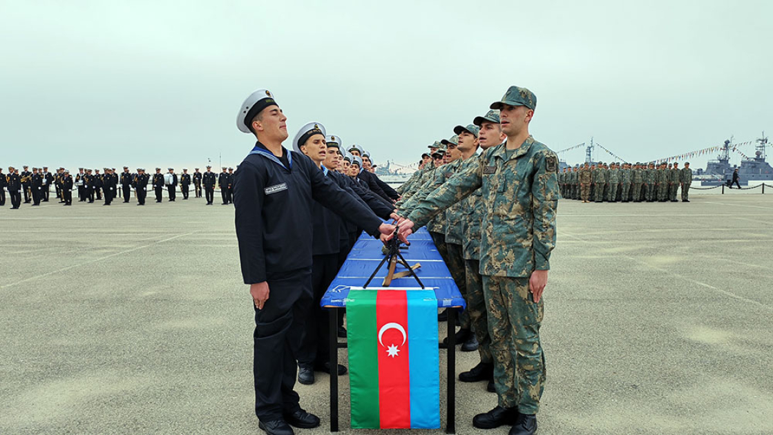 Azerbaijan Army holds military oath-taking ceremonies (PHOTO)