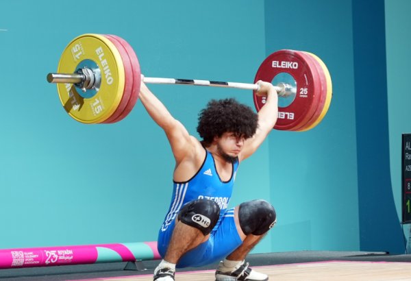 Azerbaijani weightlifter wins medals at Islamic Solidarity Games