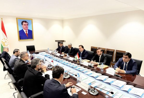 Tajikistan, Iran officials discuss increasing air connectivity