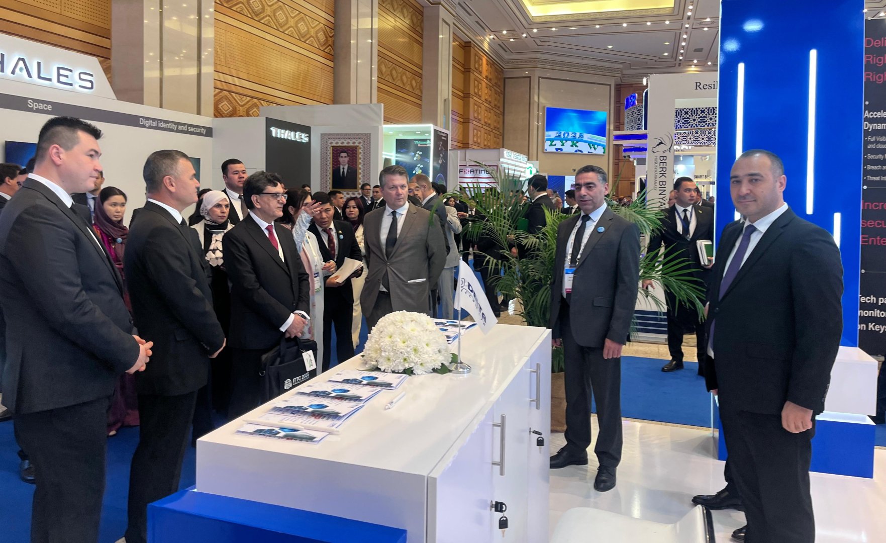 Azerbaijani delegation attends Turkmentel-2025 int'l exhibition in Ashgabat (PHOTO)