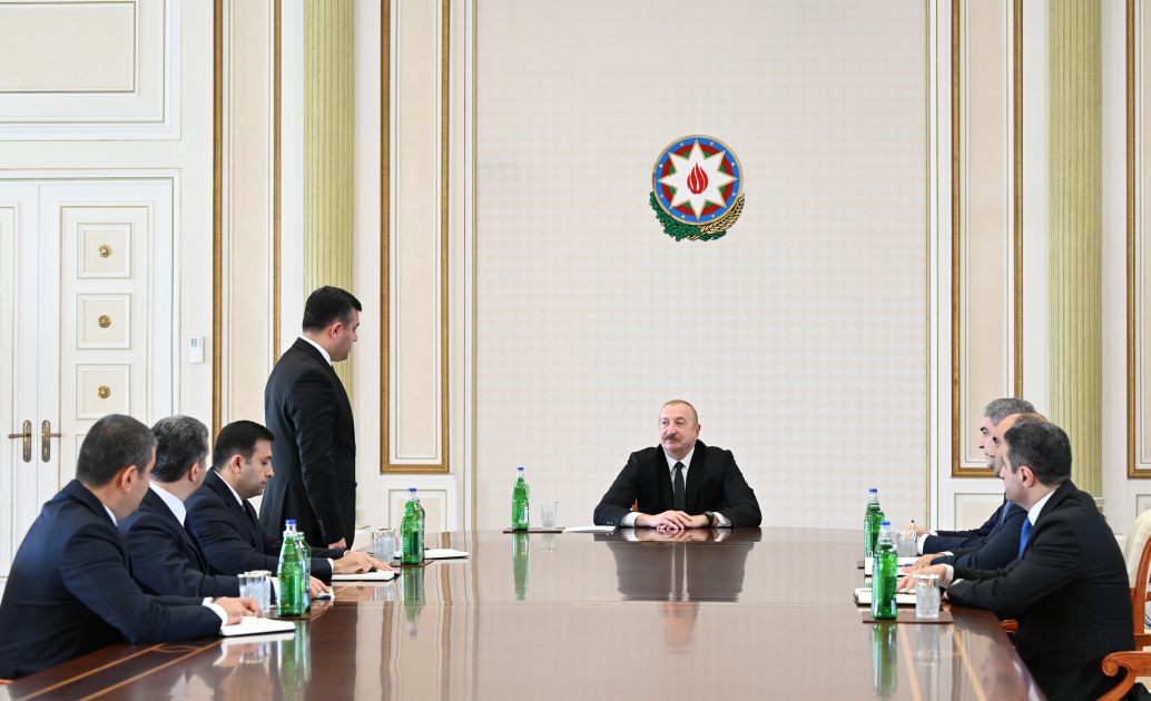 President Ilham Aliyev receives newly appointed Presidential Representative in Nakhchivan and heads of several district executive authorities