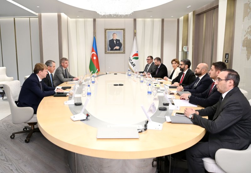 SOCAR reviews strategic cooperation with DeGolyer and MacNaughton