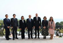 President Ilham Aliyev receives delegation led by Asian Development Bank (PHOTO/VIDEO)