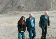 Heydar Aliyev Foundation VP Leyla Aliyeva joins environmental campaign in Mingachevir (PHOTO)