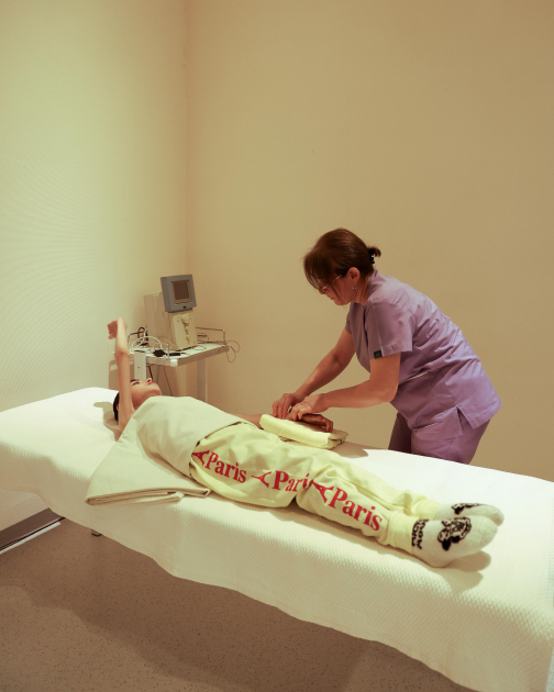 Heydar Aliyev Foundation VP Leyla Aliyeva visits family of martyrs and several social facilities in Mingachevir (PHOTO)