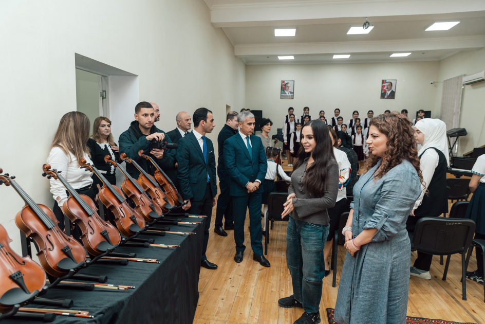 Heydar Aliyev Foundation VP Leyla Aliyeva visits family of martyrs and several social facilities in Mingachevir (PHOTO)