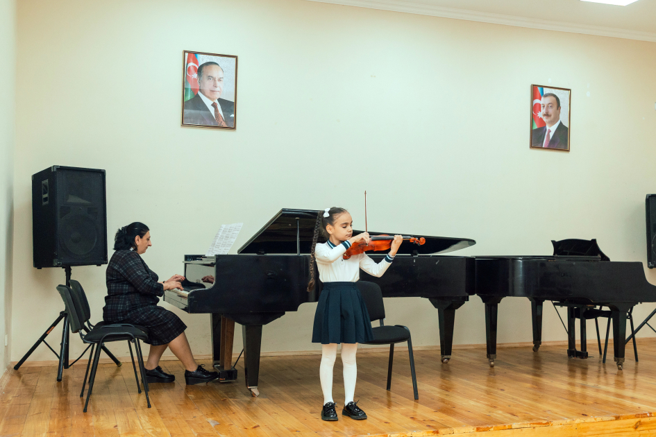 Heydar Aliyev Foundation VP Leyla Aliyeva visits family of martyrs and several social facilities in Mingachevir (PHOTO)
