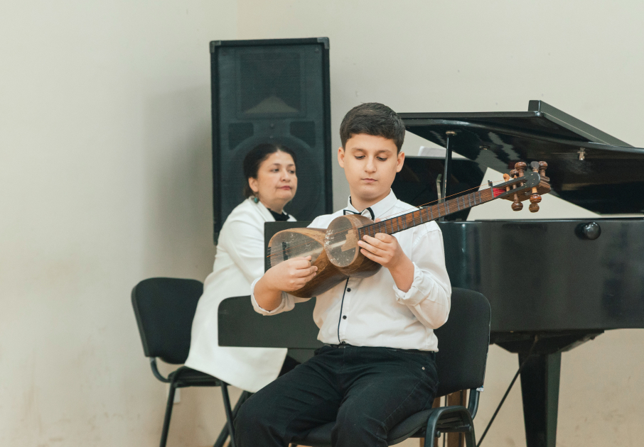 Heydar Aliyev Foundation VP Leyla Aliyeva visits family of martyrs and several social facilities in Mingachevir (PHOTO)