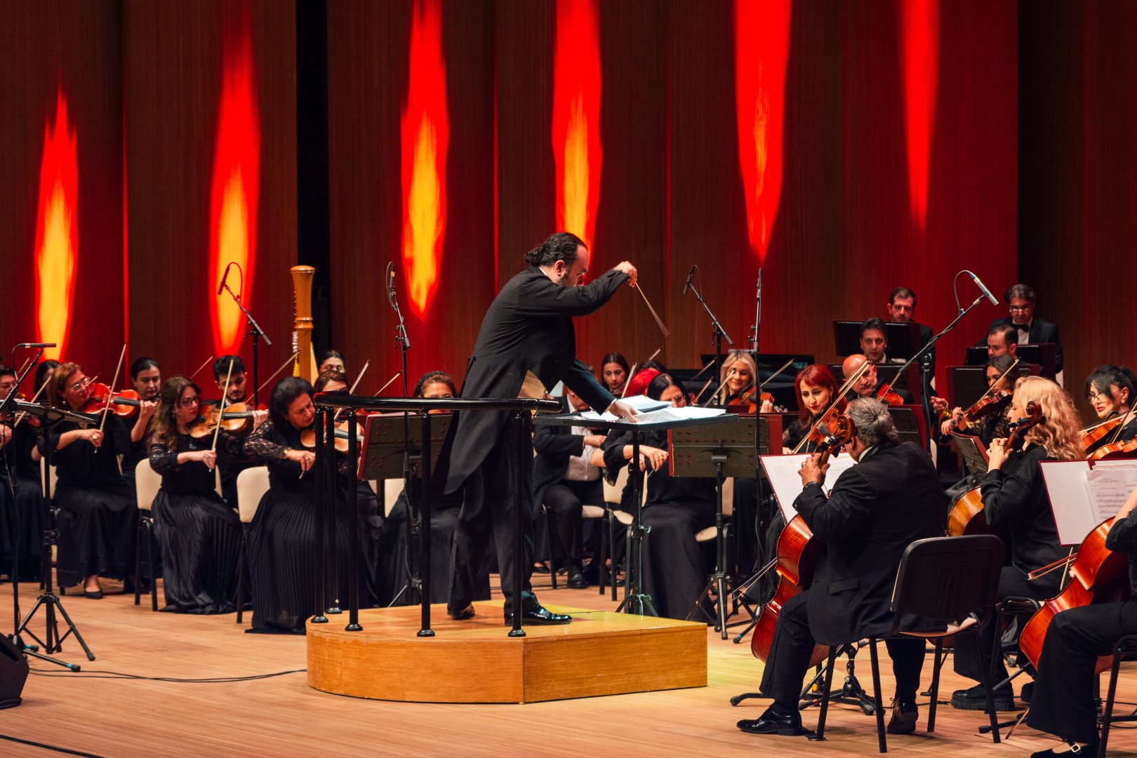 Heydar Aliyev Foundation VP Leyla Aliyeva attends Plácido Domingo's concert at Heydar Aliyev Center (PHOTO/VIDEO)