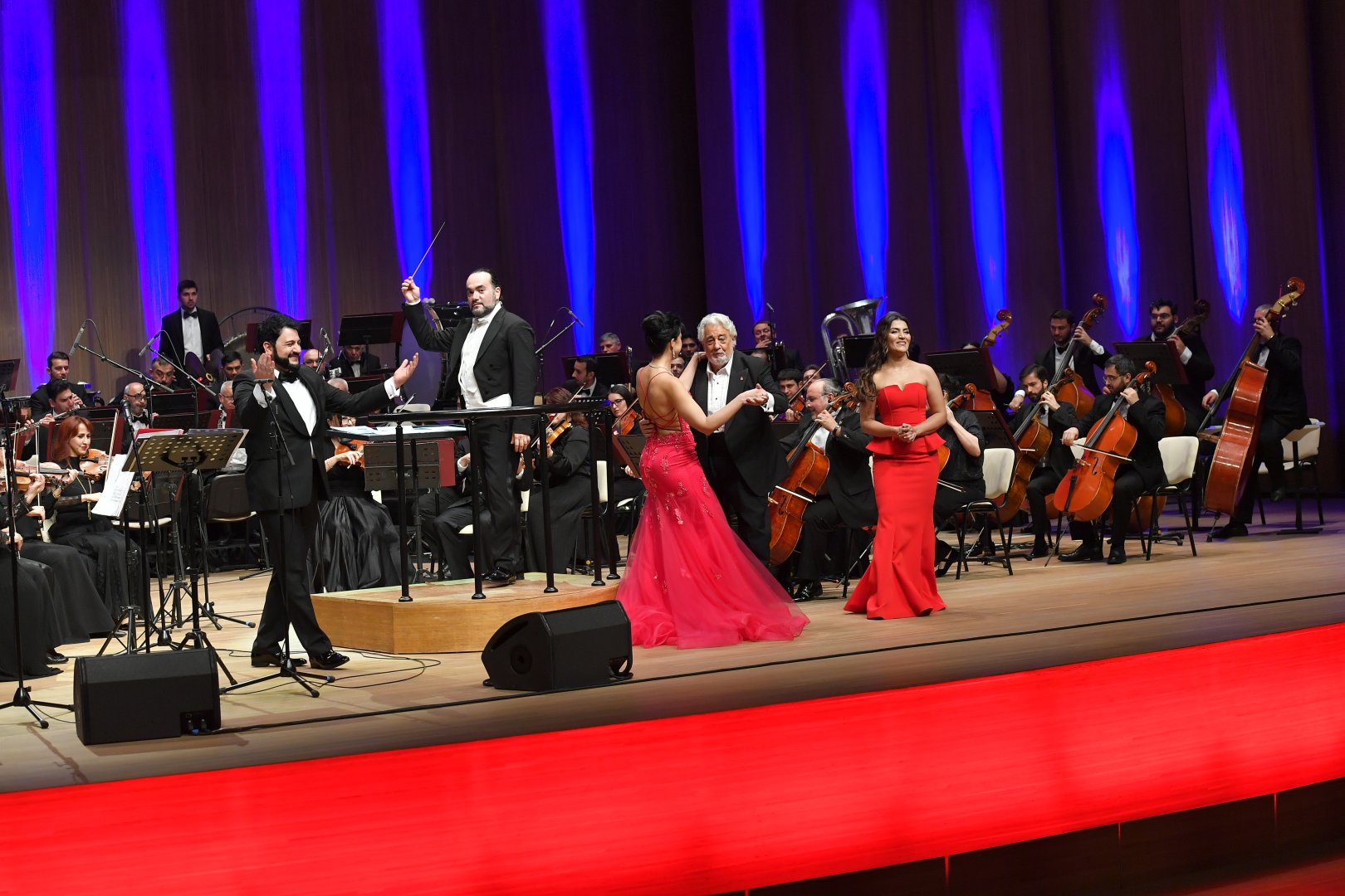 Heydar Aliyev Foundation VP Leyla Aliyeva attends Plácido Domingo's concert at Heydar Aliyev Center (PHOTO/VIDEO)