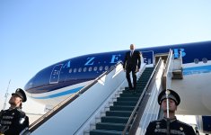 President Ilham Aliyev arrives in Uzbekistan (PHOTO)