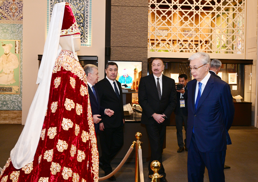 President Ilham Aliyev visits Center of Islamic Civilization in Tashkent (PHOTO)