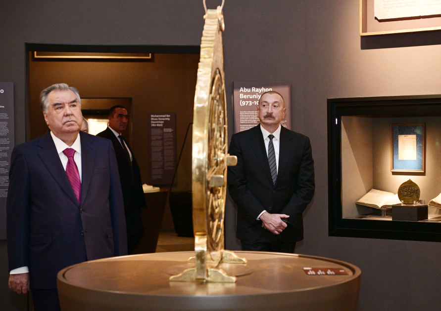 President Ilham Aliyev visits Center of Islamic Civilization in Tashkent (PHOTO)