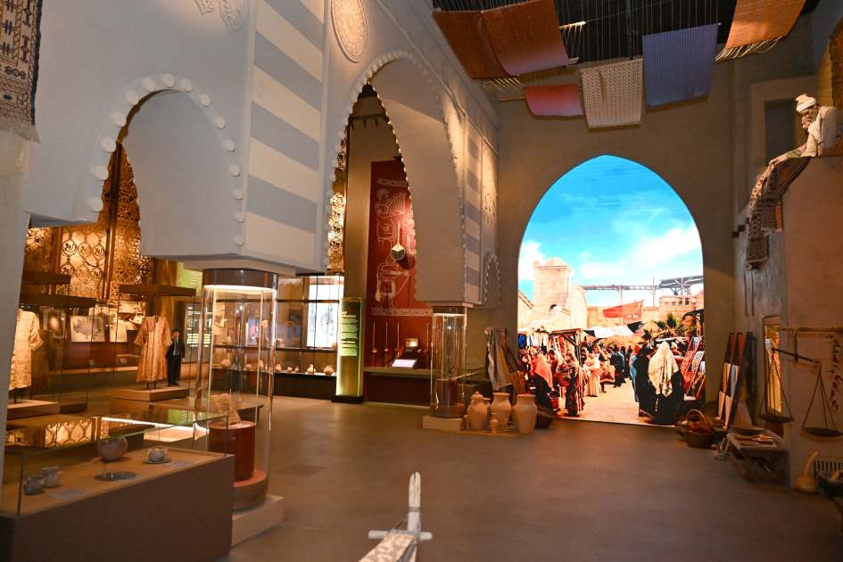 President Ilham Aliyev visits Center of Islamic Civilization in Tashkent (PHOTO)