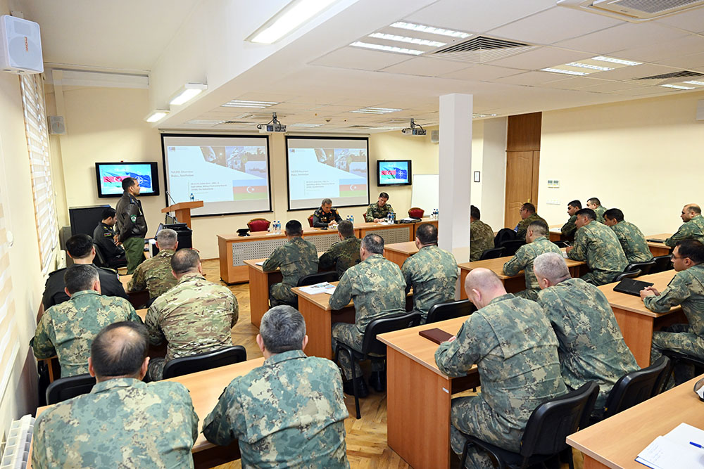 NATO mobile training team rolling out course in Azerbaijan's Baku (PHOTO)