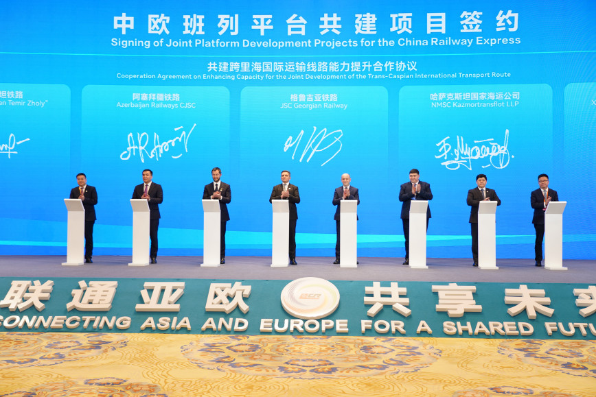 Azerbaijan Railways joins global dialogue at International Forum in China