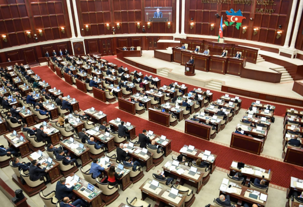 Azerbaijani parliament adopts statement on EU Parliament's resolution