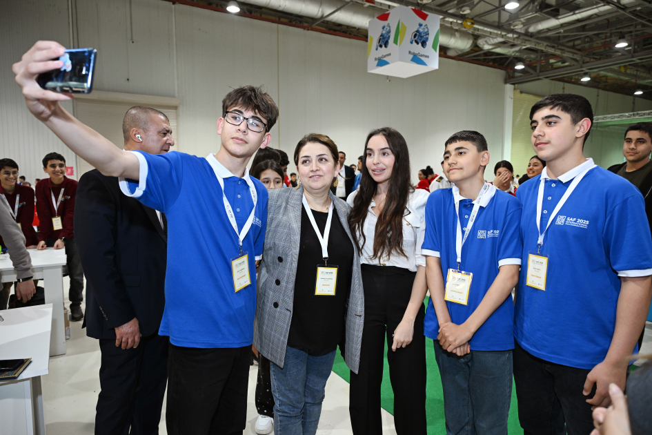 Vice-President of Heydar Aliyev Foundation Leyla Aliyeva visits International STEAM Azerbaijan Festival 2025 (PHOTO)