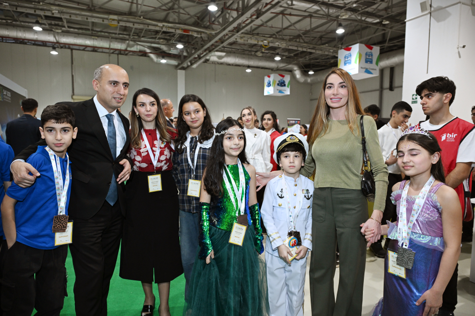Vice-President of Heydar Aliyev Foundation Leyla Aliyeva visits International STEAM Azerbaijan Festival 2025 (PHOTO)