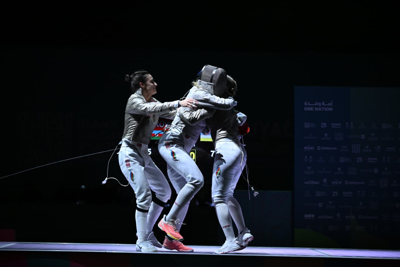 Azerbaijani women's sabre fencing wins gold medal at Islamic Solidarity Games (PHOTO)