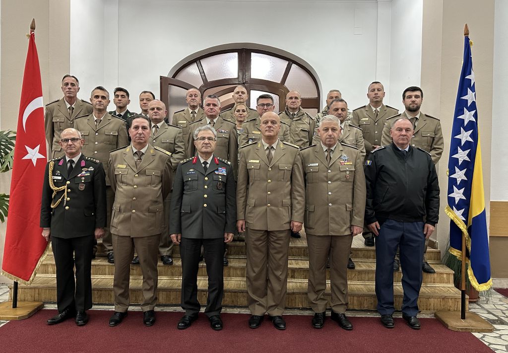 Bosnia, Türkiye deepen military ties amid strategic talks (PHOTO)