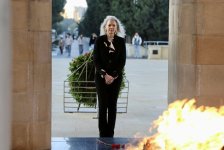 U.S. Under Secretary of State visits Alley of Martyrs (PHOTO)