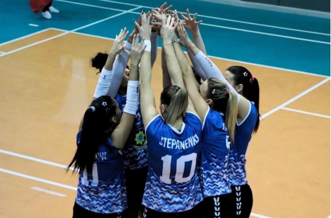 UNEC volleyball team achieves another victory in the Premier League