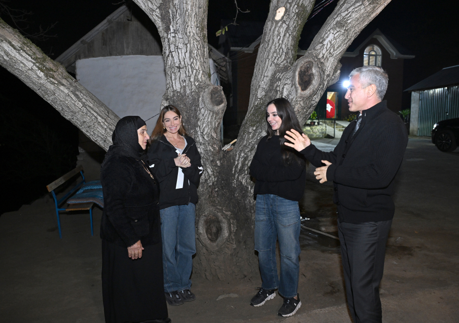 Leyla Aliyeva and Arzu Aliyeva visit family of National Hero Panjali Teymurov in Astara (PHOTO)