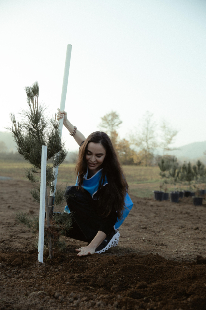 Leyla Aliyeva, Arzu Aliyeva, and Alena Aliyeva participate in ecological actions in Lankaran (PHOTO)