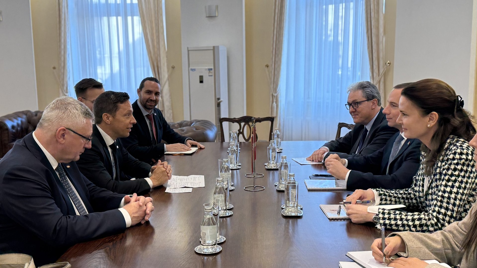Serbia, Switzerland explore new avenues for economic collaboration (PHOTO)