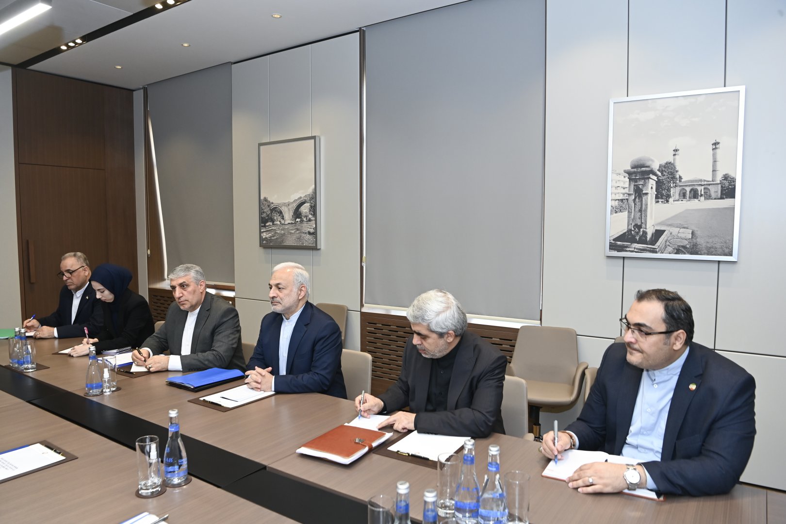 Azerbaijan, Iran discuss development of regional transportation corridors (PHOTO)
