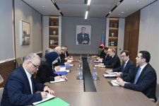 Azerbaijan, Iran discuss development of regional transportation corridors (PHOTO)
