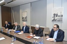 Azerbaijan, Iran discuss development of regional transportation corridors (PHOTO)