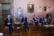Azerbaijani FM discuss regional security issues with President of Italian Senate (PHOTO)