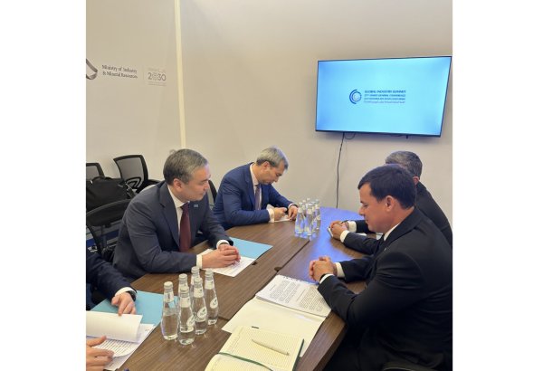 Turkmenistan explores potential in glass industry co-op with Kazakhstan