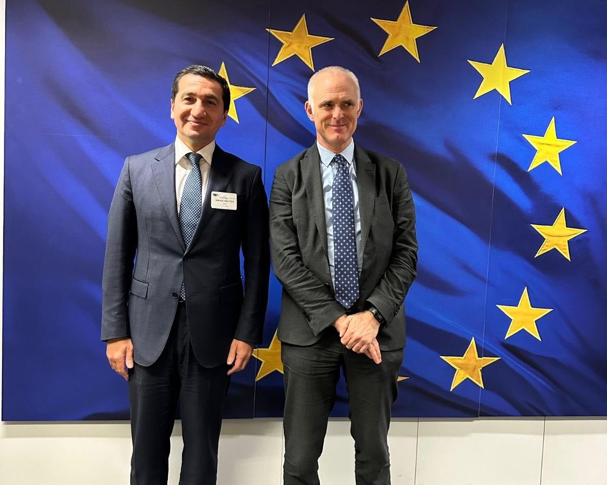 Azerbaijan, EU discuss strengthening partnership (PHOTO)