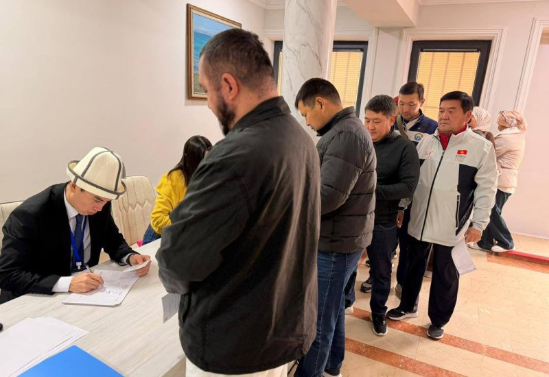 Kyrgyzstan’s voter turnout reaches 19% by 14:00