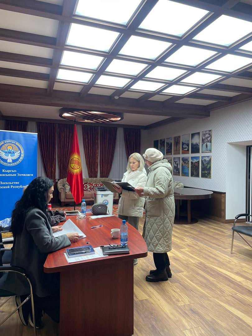 25,458 Kyrgyz citizens voted abroad in Kyrgyzstan’s early parliamentary elections