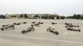 Azerbaijan conducts training session with reservists (PHOTO)