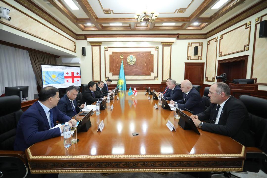 Kazakhstan, Georgia discuss boosting TITR via new link with Azerbaijan